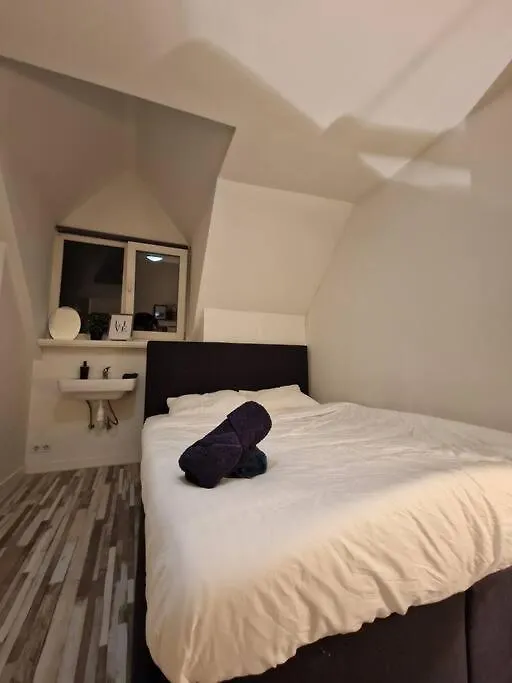 Room 505 - Eindhoven - By T&S 0*,  オランダ